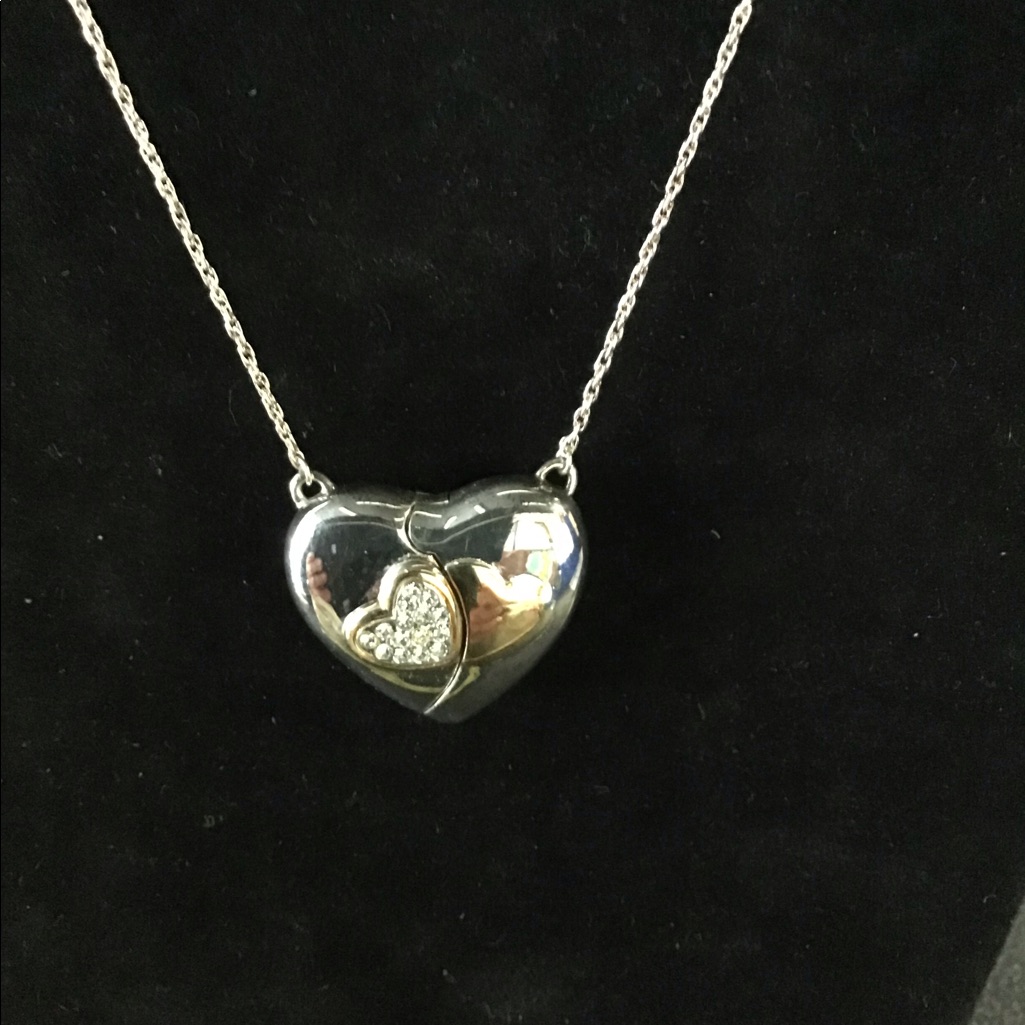 Lenox Sterling Silver Love Heart Pendant Necklace 29$